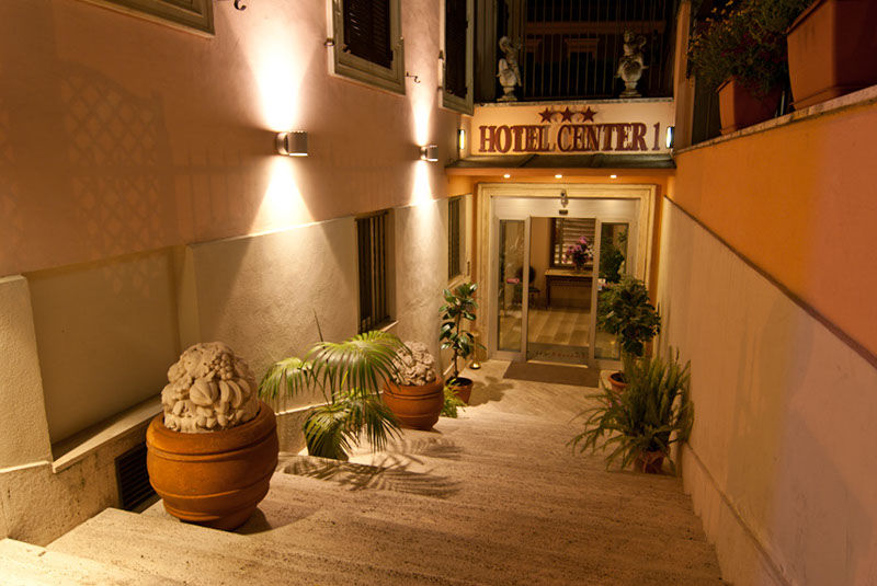 Hotel Center 2 Rom Exteriör bild